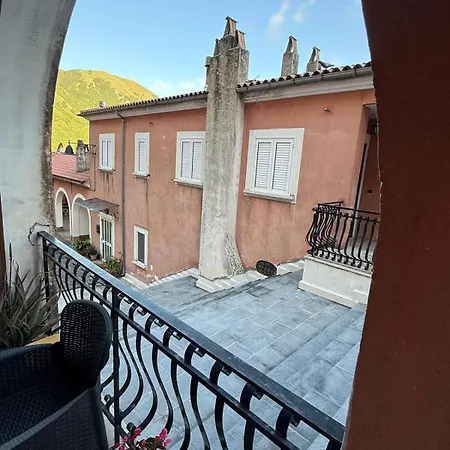 Apartment Collis Iani - Experience *